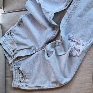 Re/Done Distressed Jeans